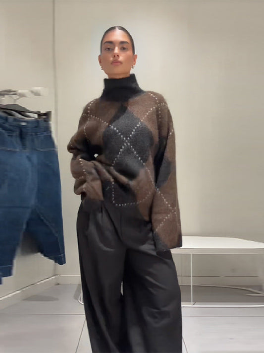 Simple Luxury: Oversized Argyle Knit Sweater