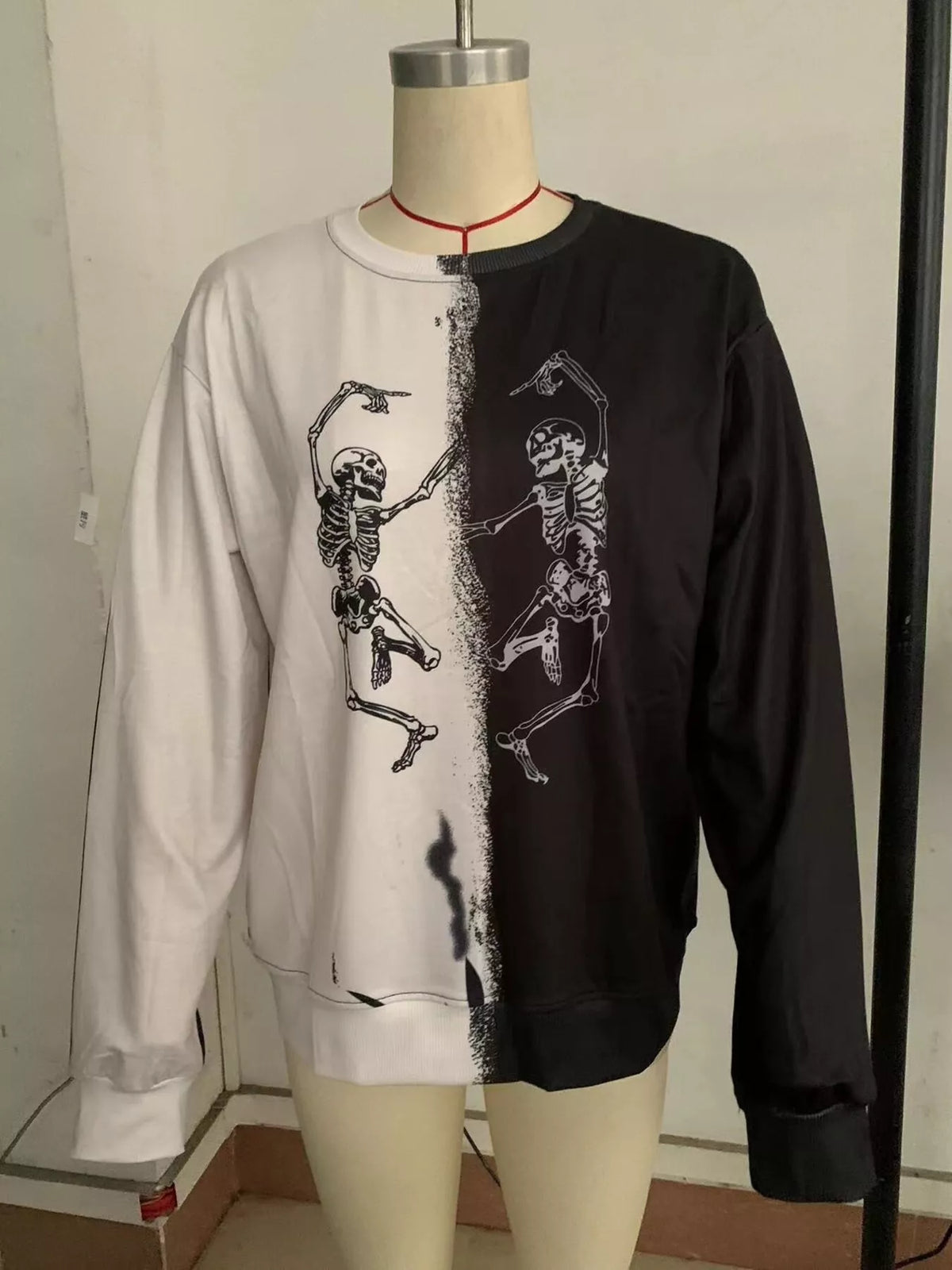 Halloween Skeleton Print Color Block Sweatshirt – Mayce Halloween Edit