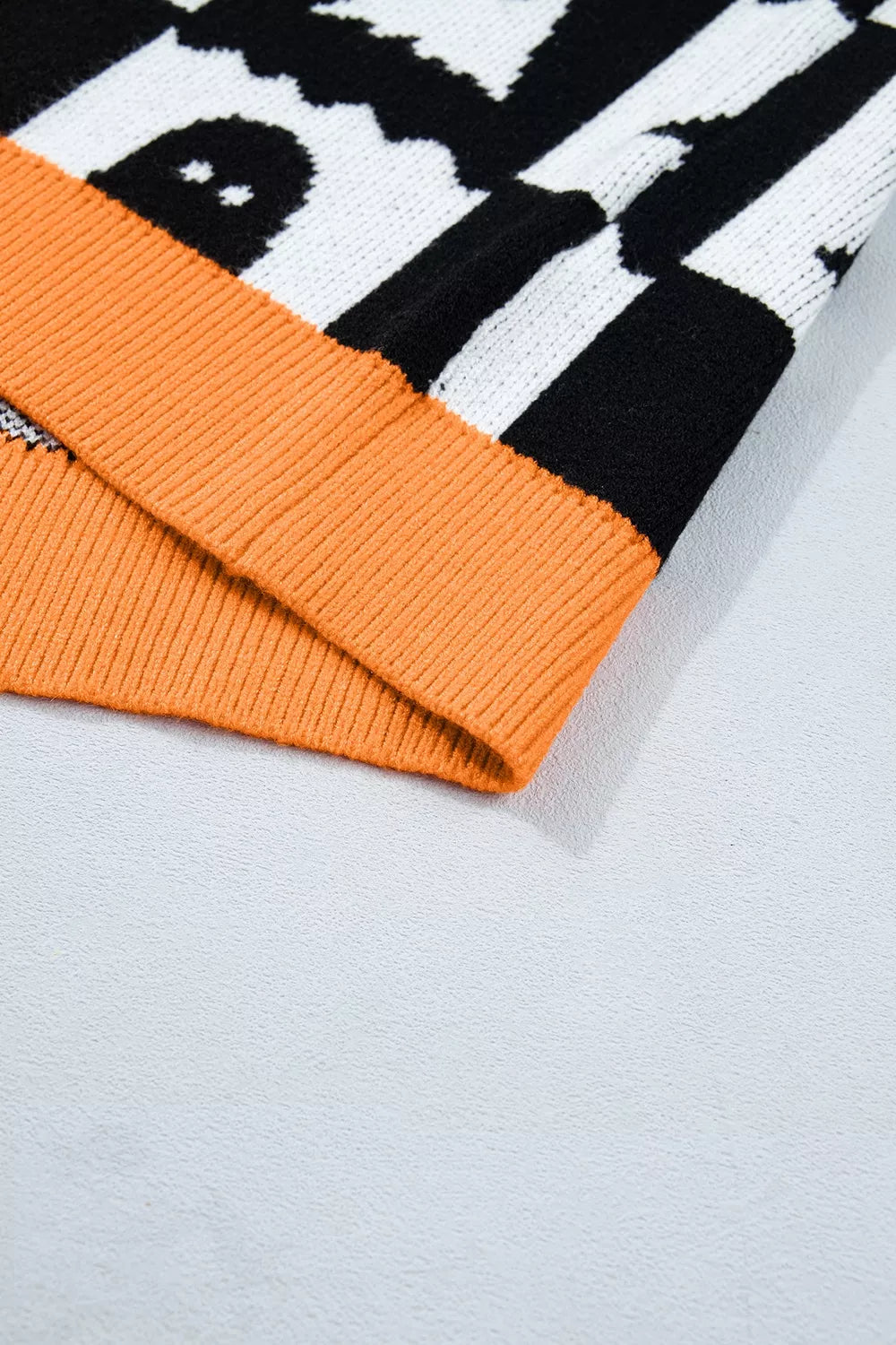 Halloween Ghost Pattern Checkerboard Sweater – Mayce Halloween Edit