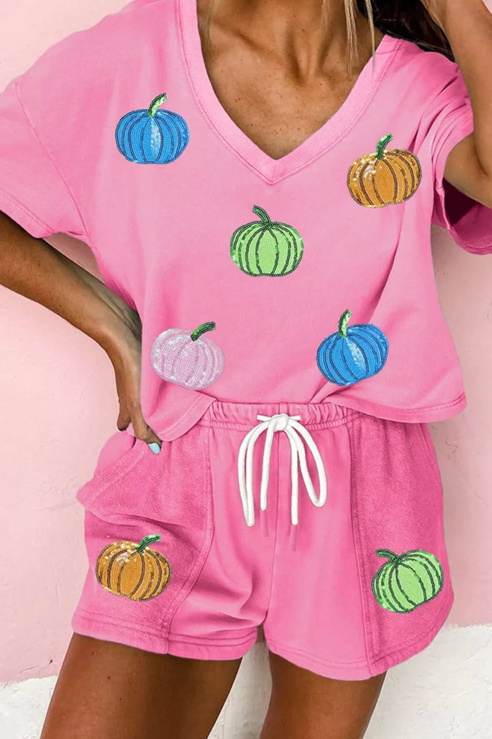 Sequin Halloween Pumpkin Pattern V Neck Tee and Drawstring Bottoms Casual Set – Mayce Halloween Edit